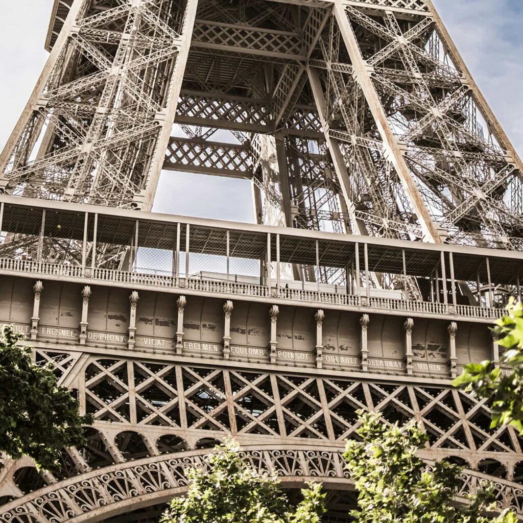 torre eiffel primo piano